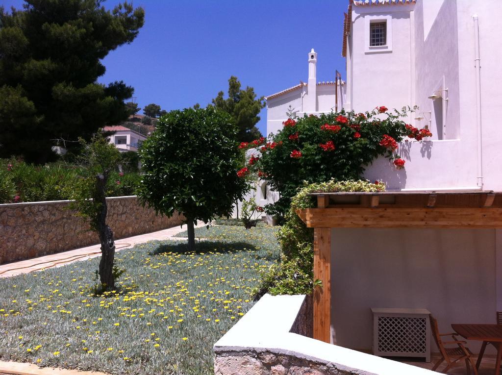 Xenon Estate Villa Spetses Town Exterior photo