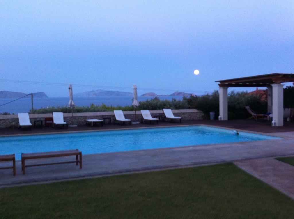 Xenon Estate Villa Spetses Town Exterior photo
